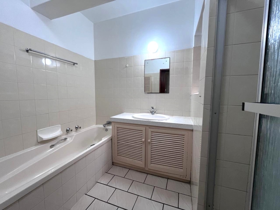 Commercial Property for Sale in Bonza Bay Eastern Cape